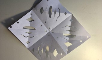 Schneeflocken aus Papier